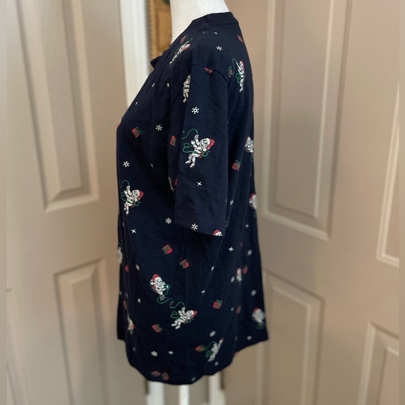 Eighty Eight men’s navy blue Christmas tee with Santa skull spacemen. Size M. - Picture 3 of 6